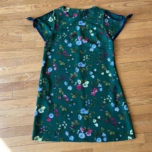 Floral Shift Dress EUC Ann Taylor size 8